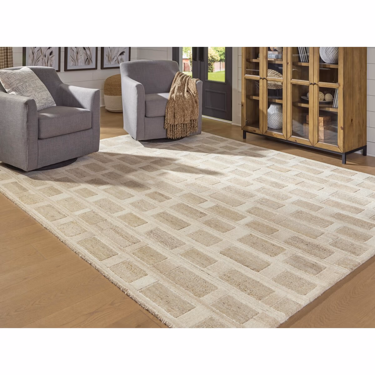 Lisgrove 7'8" x 10' Area Rug - Image 3