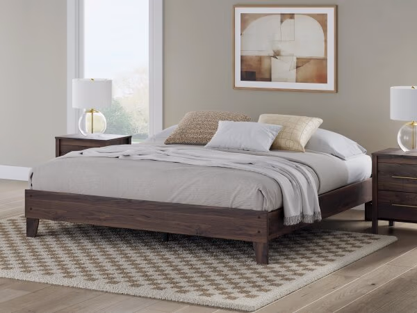 Calverson King Platform Bed - Image 3
