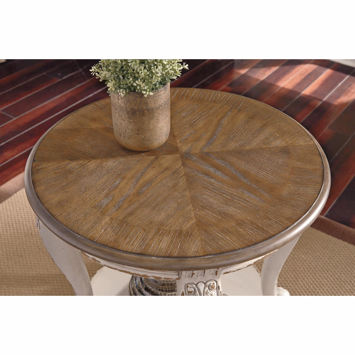Realyn End Table - Image 7