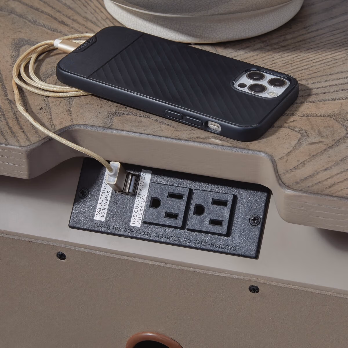 Ardenfield Nightstand - Image 8