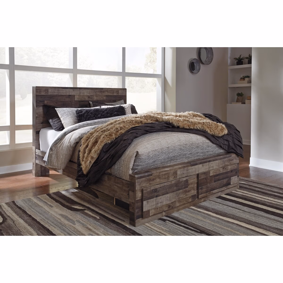 Derekson Queen Panel Headboard - Image 4