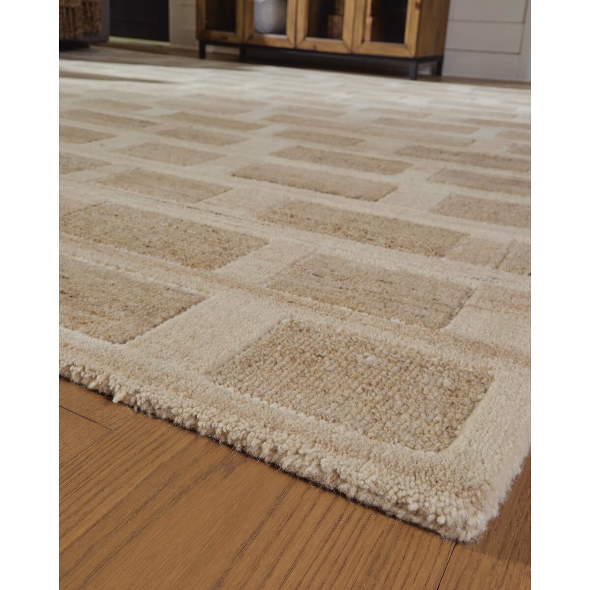 Lisgrove 5' x 7' Area Rug - Image 4