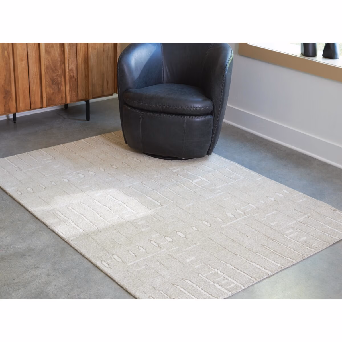 Wolbert 5' x 7' Area Rug - Image 3