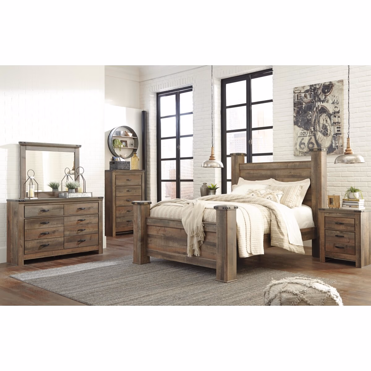 Trinell Queen Poster Bed - Image 4