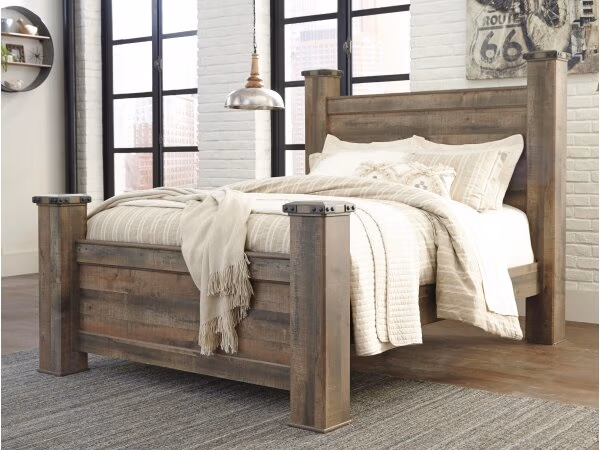 Trinell Queen Poster Bed - Image 3